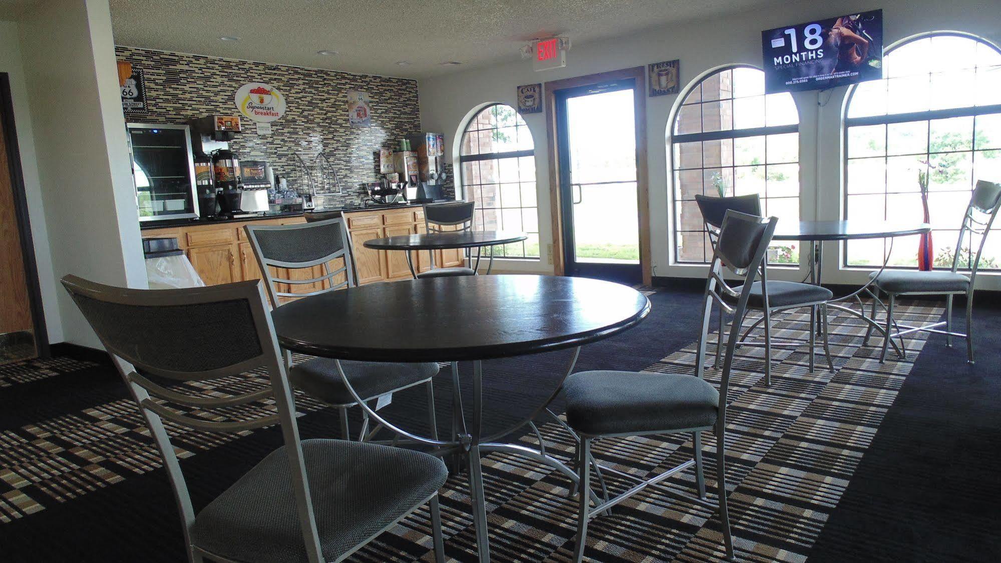 ซูเปอร์ 8 บาย วินด์แฮม ซาพัลปา/ทัลซา แอเรีย Motel Glenpool ภายนอก รูปภาพ
